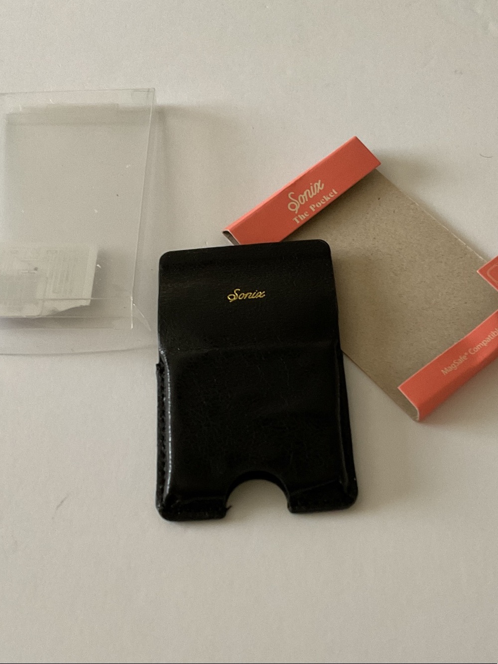 SONIX FAUX LEATHER MAGNETIC SMARTPHONE CARD CASE BLACK NWT